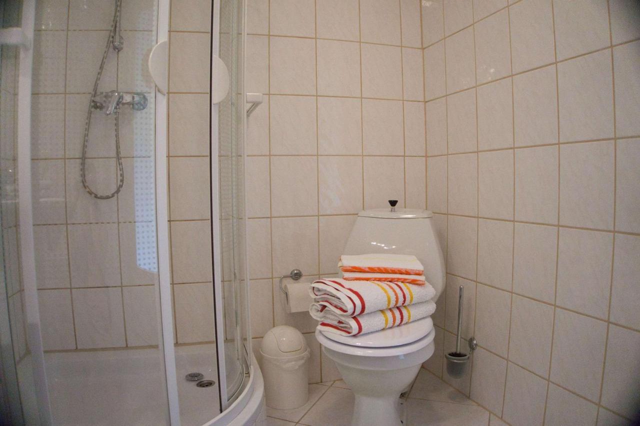 F-1042 Ferienwohnung Enna Sellin  Exterior photo